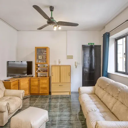 Comfortable 3br With Balcony, Ac & Wifi By 360 Estates