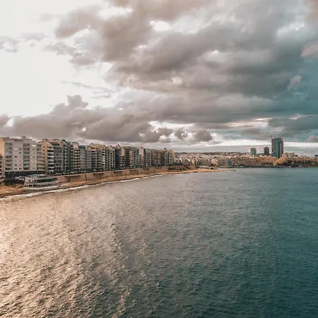 דירה Comfortable 3br With Balcony, Ac & Wifi By 360 Estates *