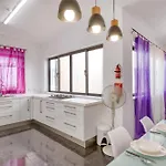 Daire Comfortable 3br With Balcony, Ac & Wifi By 360 Estates