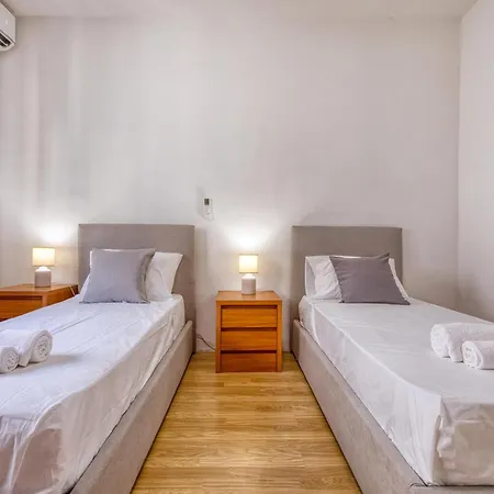 Comfortable 3br With Balcony, Ac & Wifi By 360 Estates Apartman Sliema