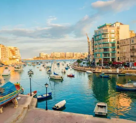 Comfortable 3br With Balcony, Ac & Wifi By 360 Estates * Sliema