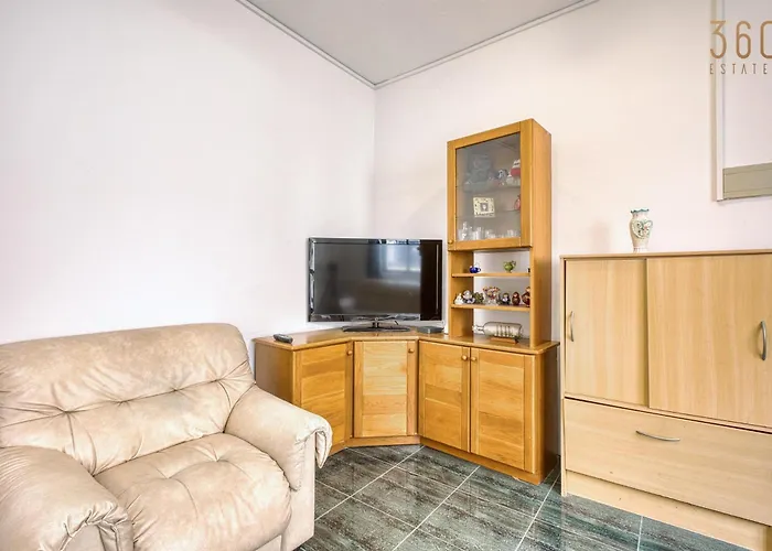 Comfortable 3br With Balcony, Ac & Wifi By 360 Estates Apartament Sliema