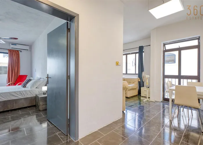 Apartament Comfortable 3br With Balcony, Ac & Wifi By 360 Estates