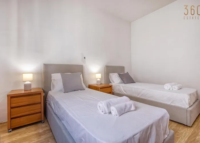 Comfortable 3br With Balcony, Ac & Wifi By 360 Estates Apartament Sliema