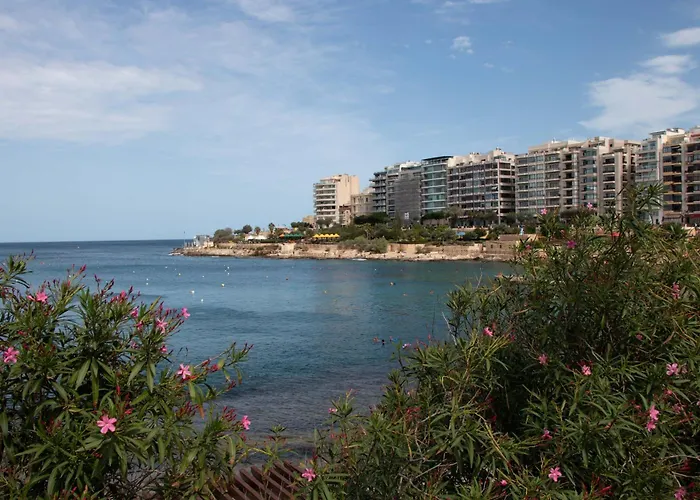 Comfortable 3br With Balcony, Ac & Wifi By 360 Estates Apartament *