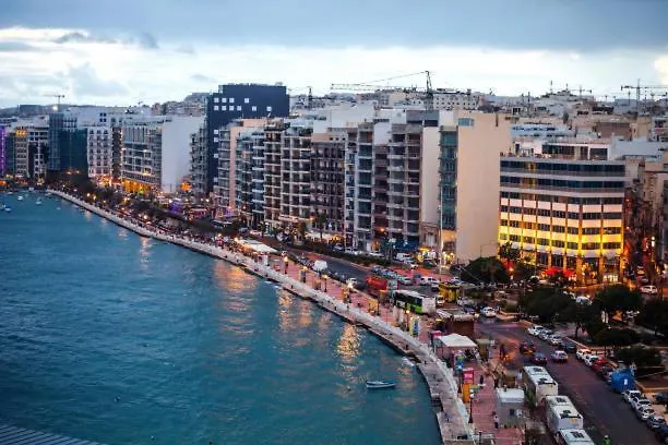 Apartament Comfortable 3br With Balcony, Ac & Wifi By 360 Estates