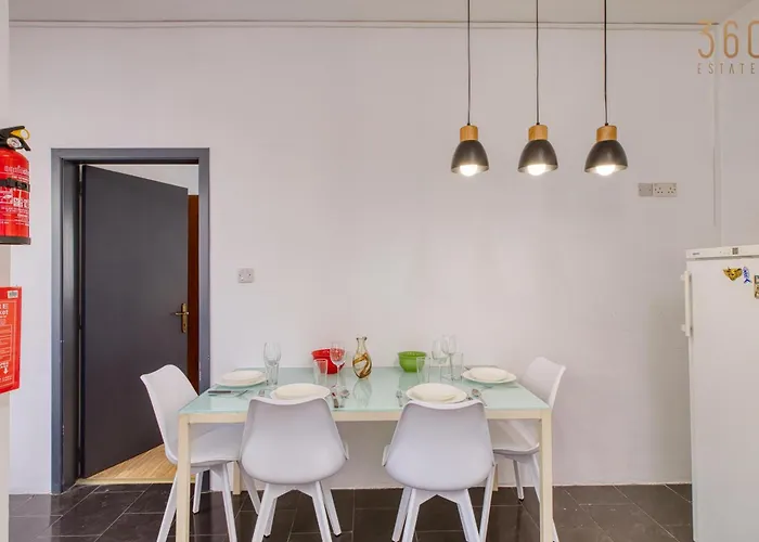 Comfortable 3br With Balcony, Ac & Wifi By 360 Estates Apartament Sliema