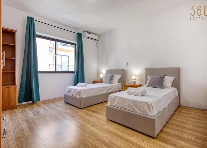 Comfortable 3br With Balcony, Ac & Wifi By 360 Estates Apartament *