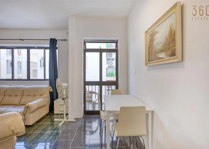 Comfortable 3br With Balcony, Ac & Wifi By 360 Estates *