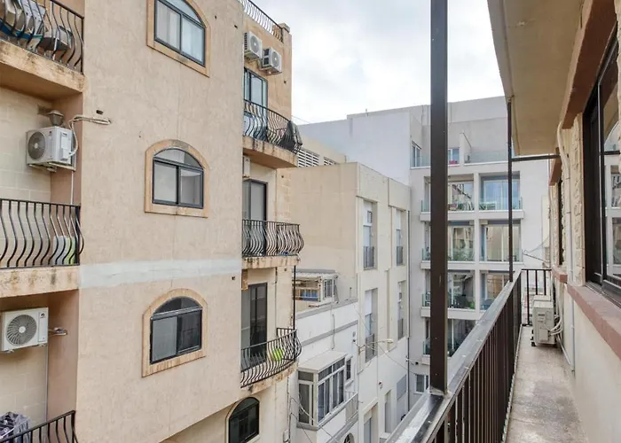 Comfortable 3br With Balcony, Ac & Wifi By 360 Estates Apartament *