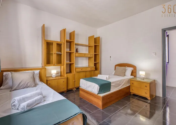 Comfortable 3br With Balcony, Ac & Wifi By 360 Estates Apartament *