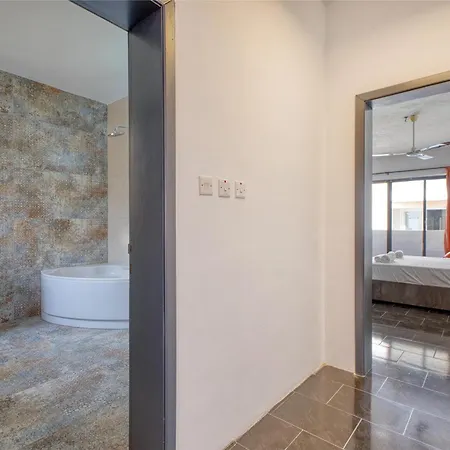 Comfortable 3br With Balcony, Ac & Wifi By 360 Estates * Sliema