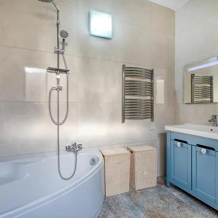 Comfortable 3br With Balcony, Ac & Wifi By 360 Estates * Sliema